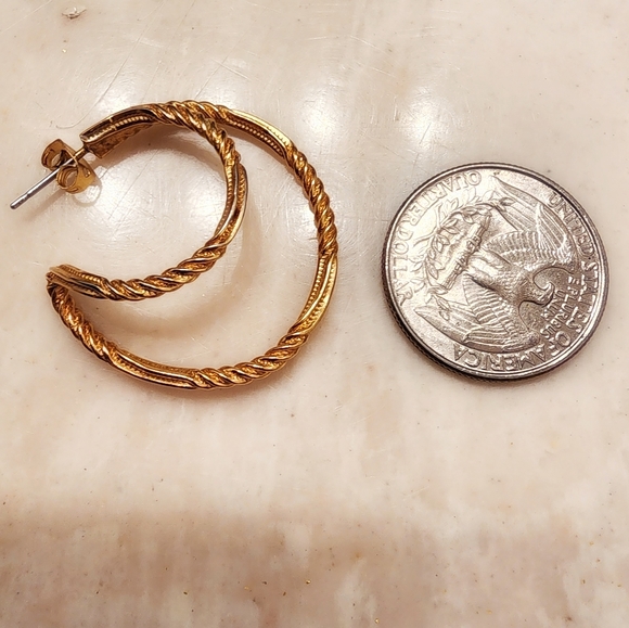 Vintage Rare Design Hoop Earrings - Picture 4 of 4